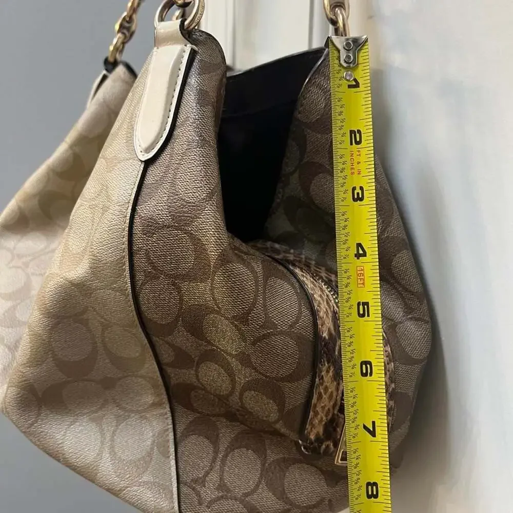 Coach signature gallery